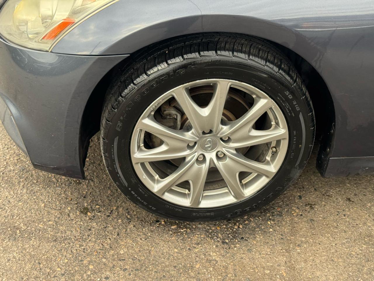 2011 Infiniti G37 X Photo