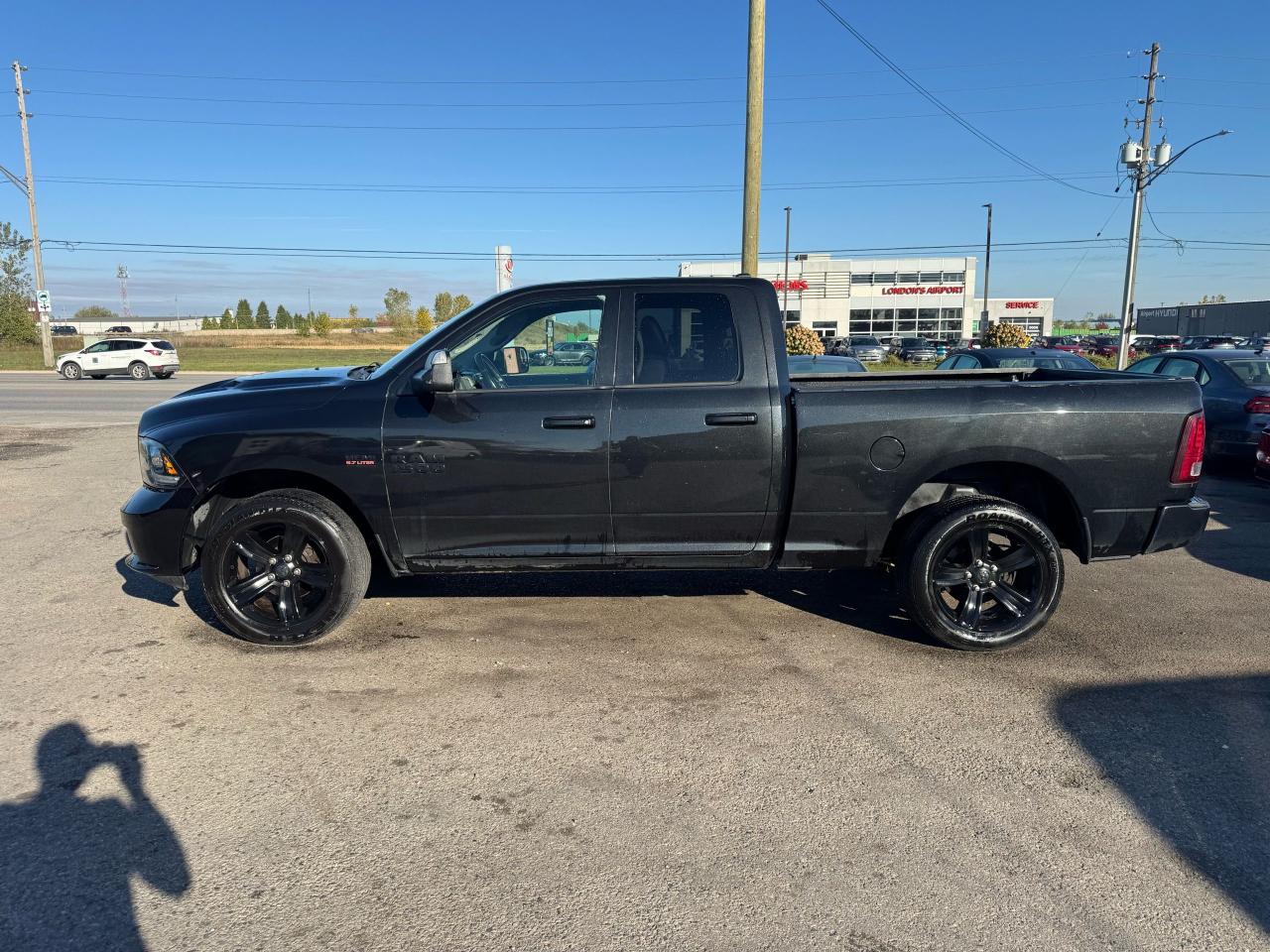 2016 RAM 1500 SPORT, HEMI, ONLY 138KMS, QUAD CAB, CERTIFIED - Photo #2