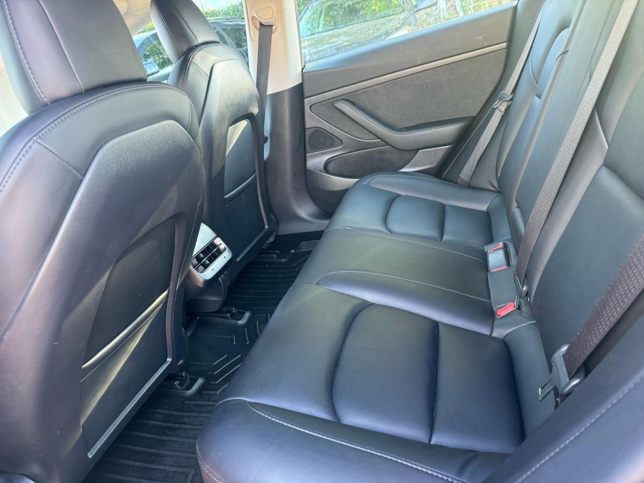 2020 Tesla Model 3 STANDARD RANGE PLUS - Photo #13