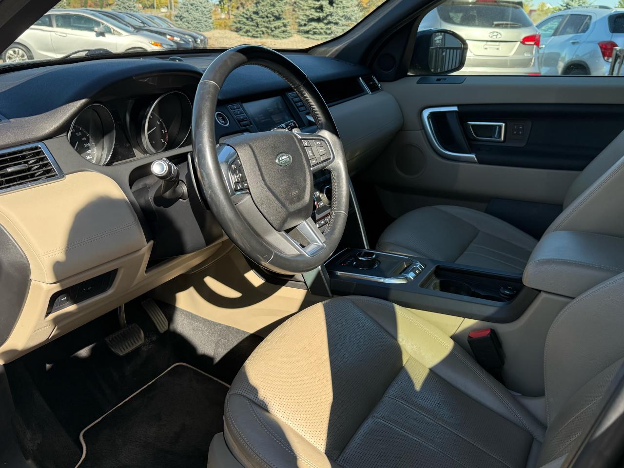 2018 Land Rover Discovery Sport HSE | Leather | Backup Camera | Sunroof - Photo #9