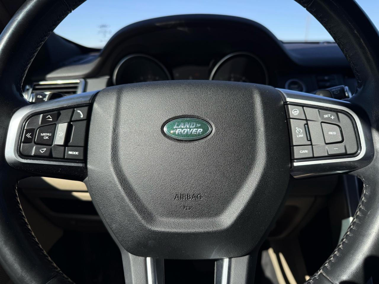 2018 Land Rover Discovery Sport HSE | Leather | Backup Camera | Sunroof - Photo #15