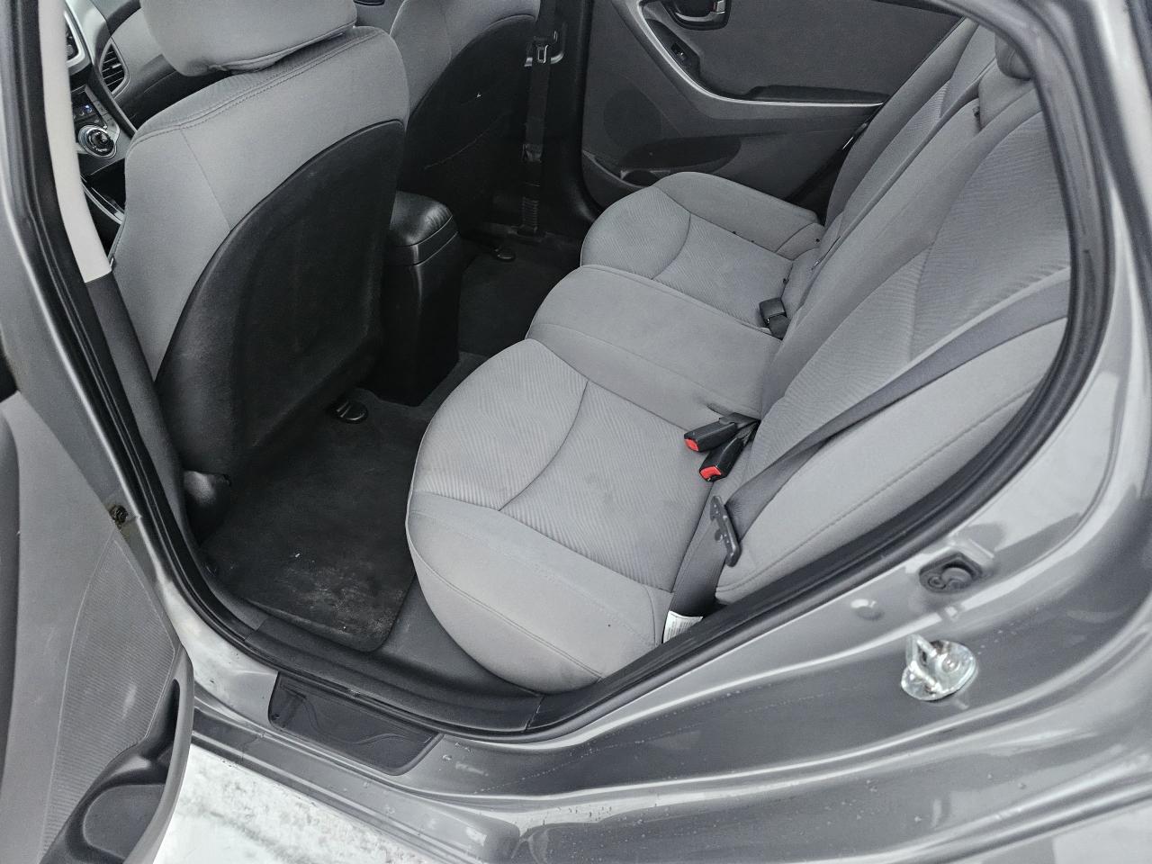 2013 Hyundai Elantra GL, AUTO, POWER GROUP, A/C Photo