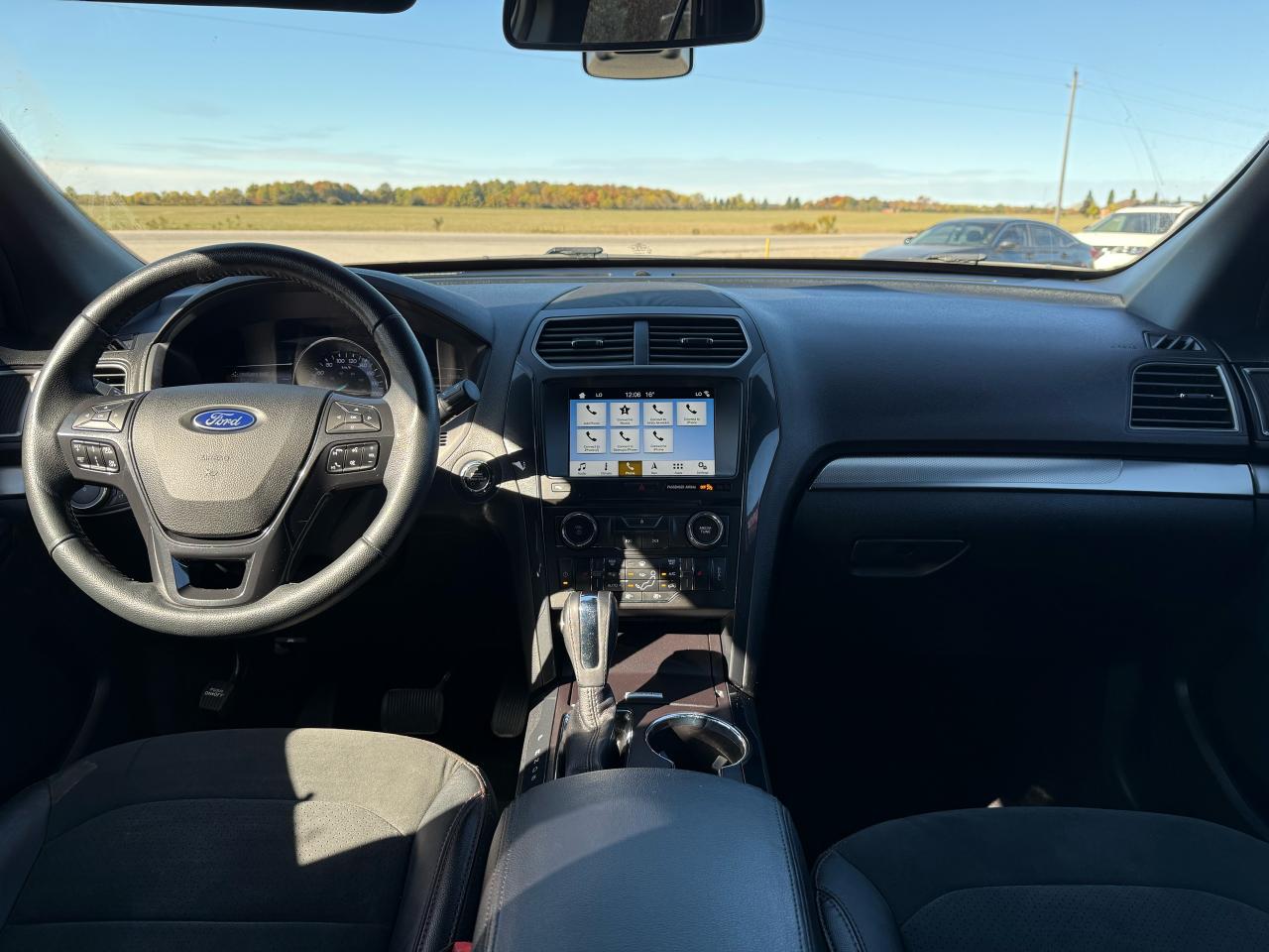 2018 Ford Explorer XLT | Navigation | Backup Camera | Sunroof - Photo #12