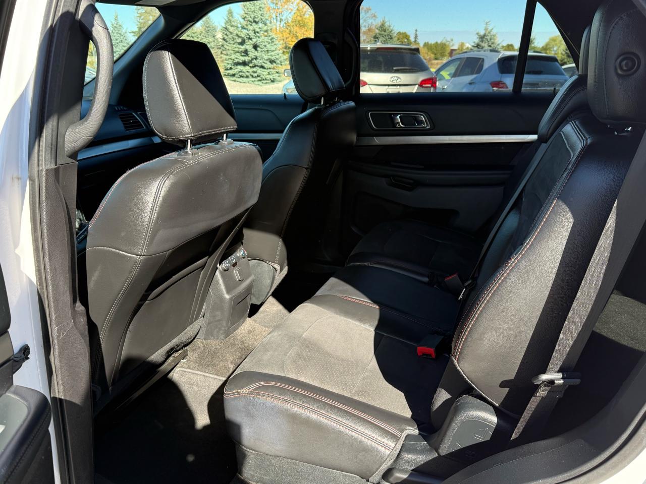 2018 Ford Explorer XLT | Navigation | Backup Camera | Sunroof - Photo #10