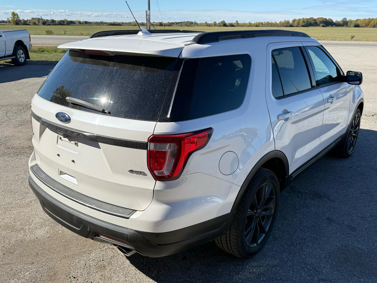 2018 Ford Explorer XLT | Navigation | Backup Camera | Sunroof - Photo #5
