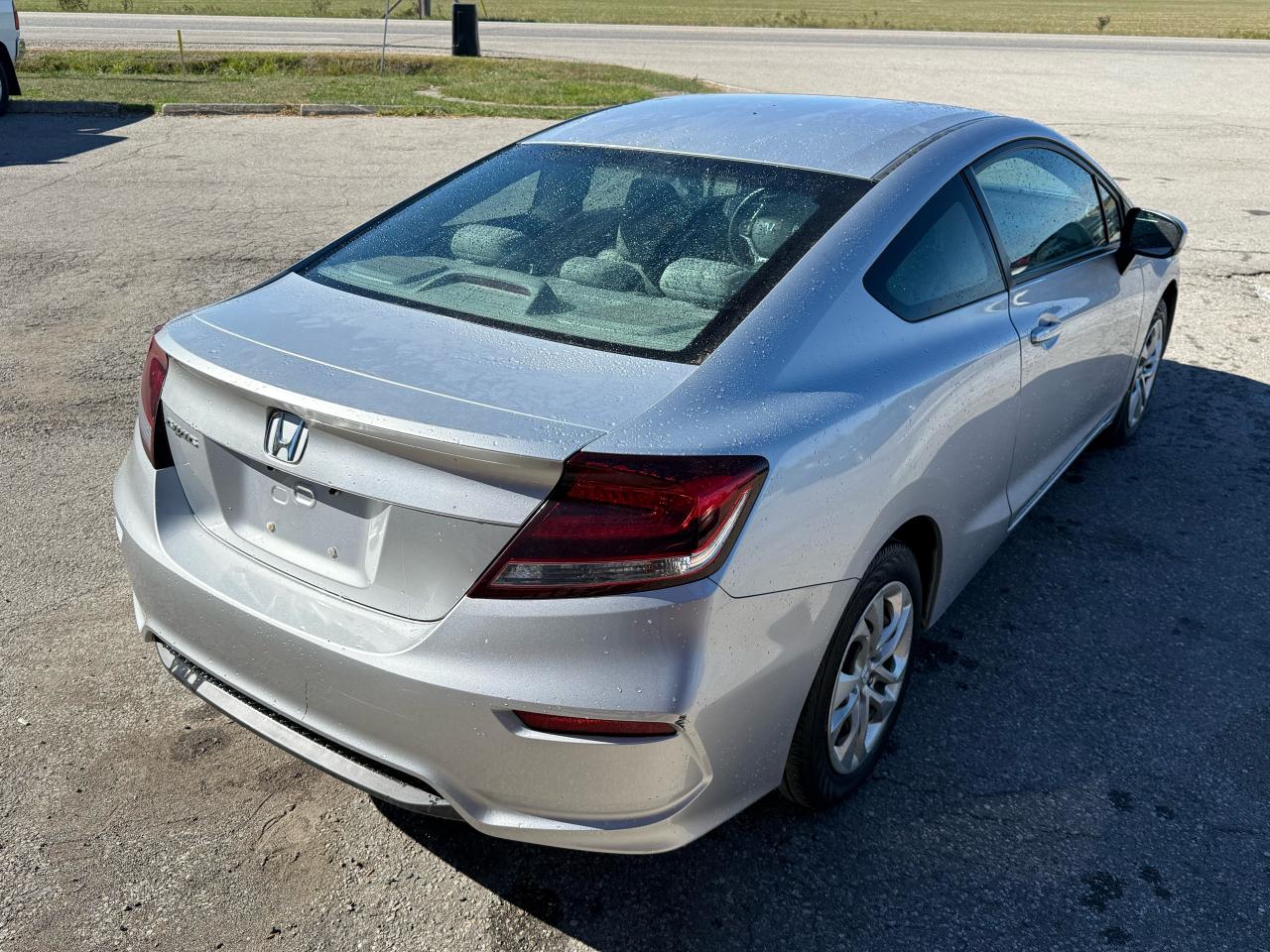 2015 Honda Civic LX | Backup Camera | Heated Seats | Bluetooth Photo4