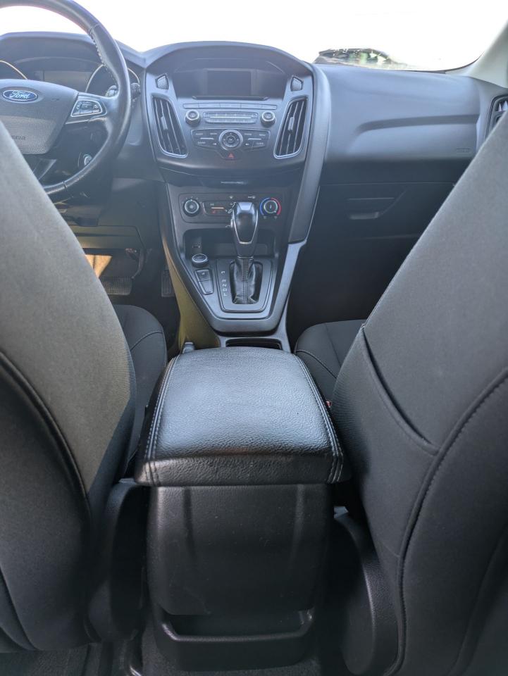 2016 Ford Focus 5DR HB SE - Photo #21
