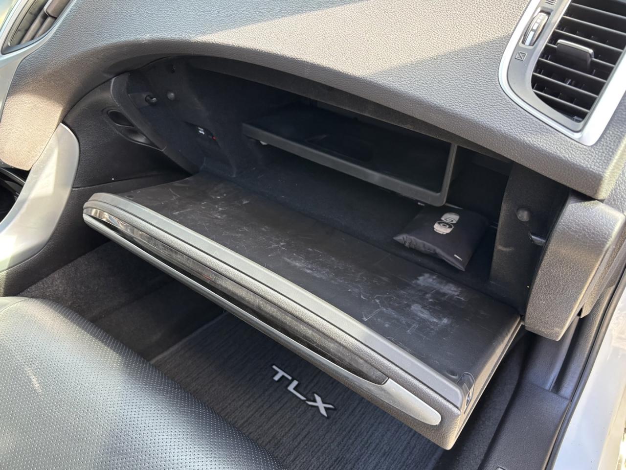 2019 Acura TLX Tech Photo