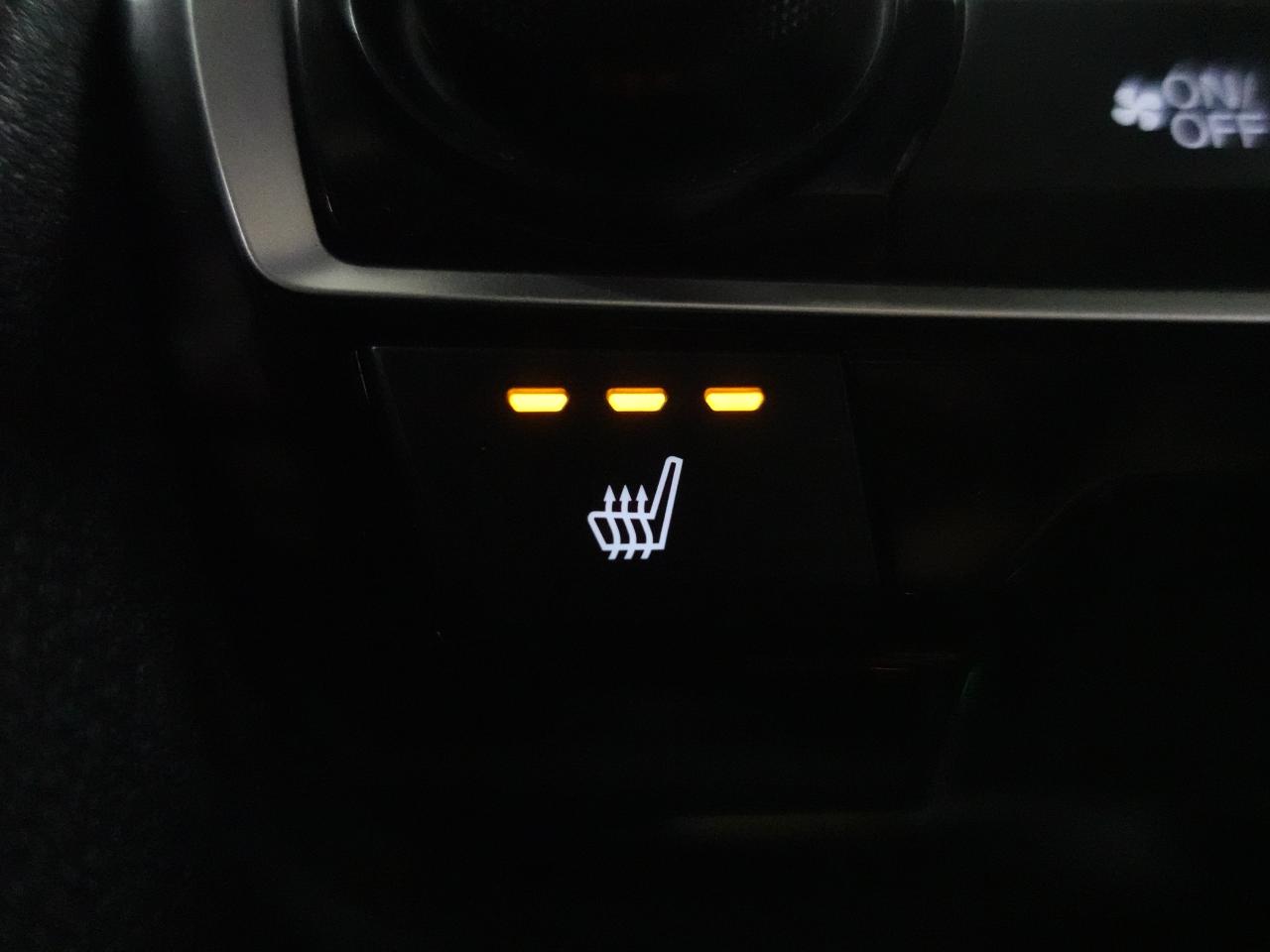 2020 Honda Civic TOURING | Nav | Leather | Sunroof | BSM | CarPlay Photo