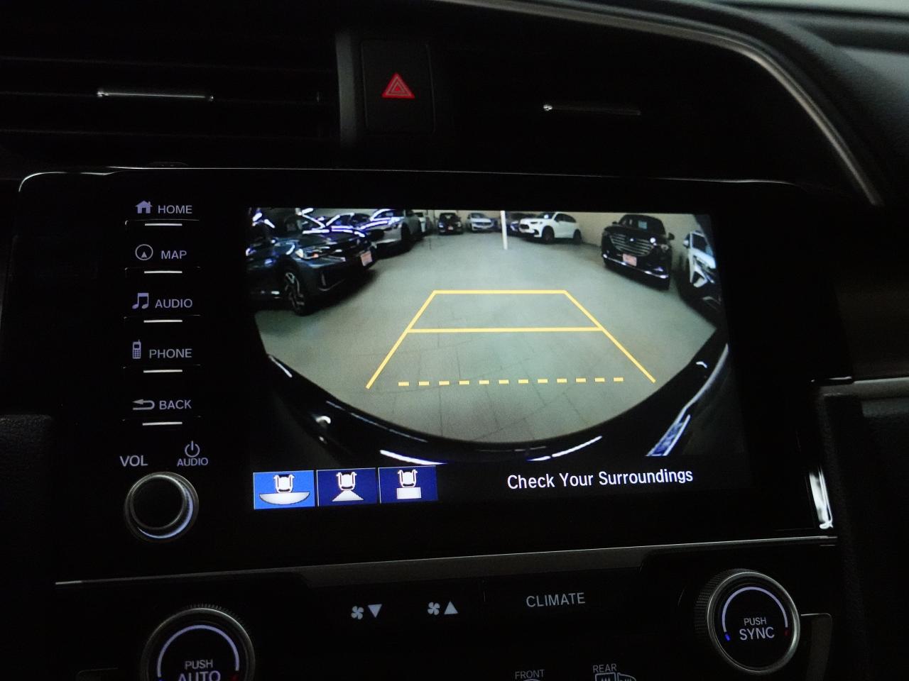 2020 Honda Civic TOURING | Nav | Leather | Sunroof | BSM | CarPlay Photo