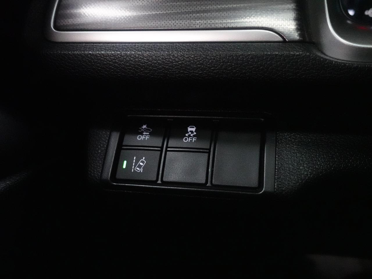 2020 Honda Civic TOURING | Nav | Leather | Sunroof | BSM | CarPlay