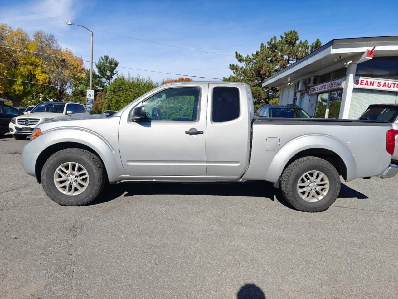 2015 Nissan Frontier 2WD King Cab SWB Auto SV - Photo #2