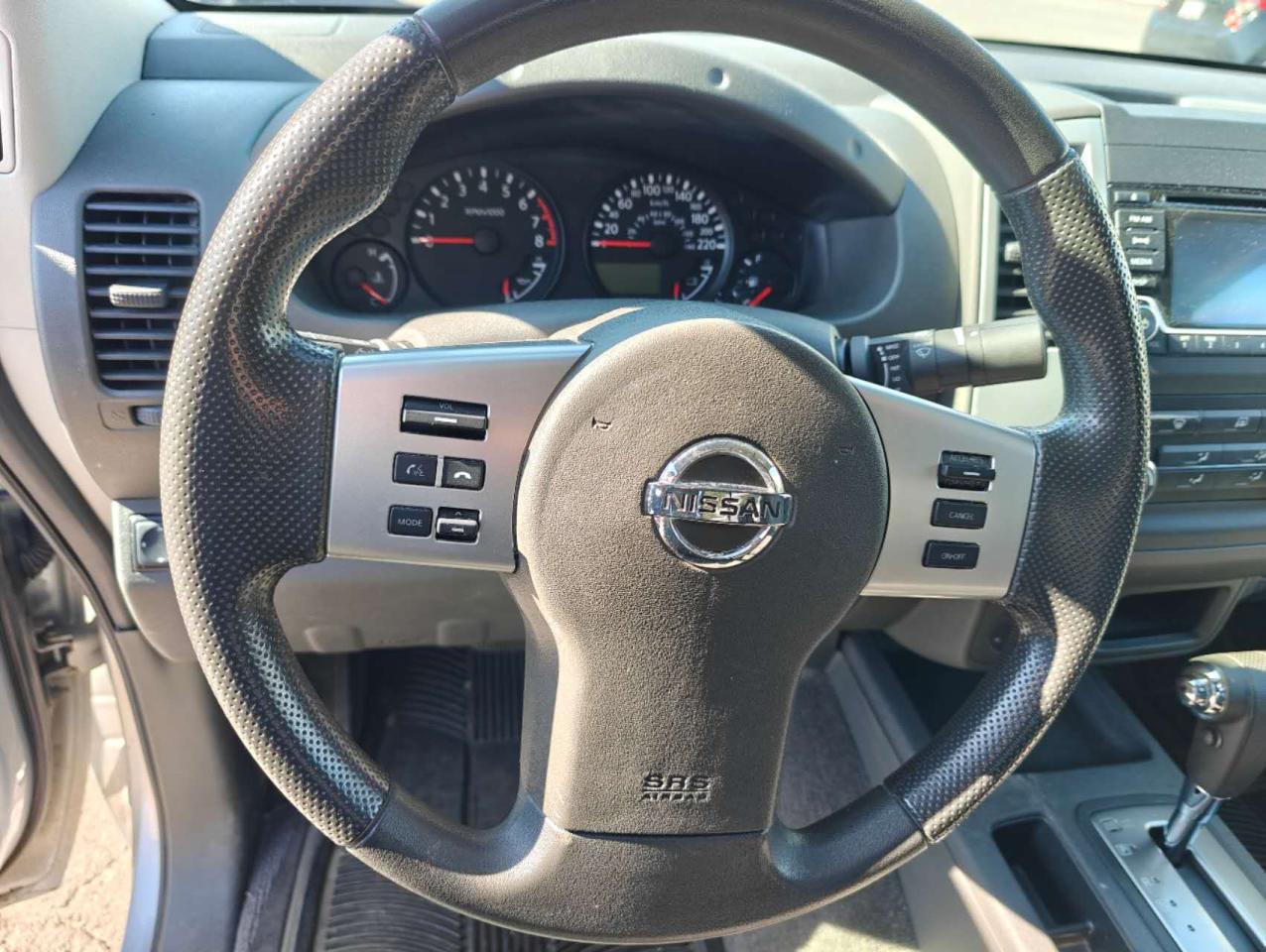 2015 Nissan Frontier 2WD King Cab SWB Auto SV - Photo #13