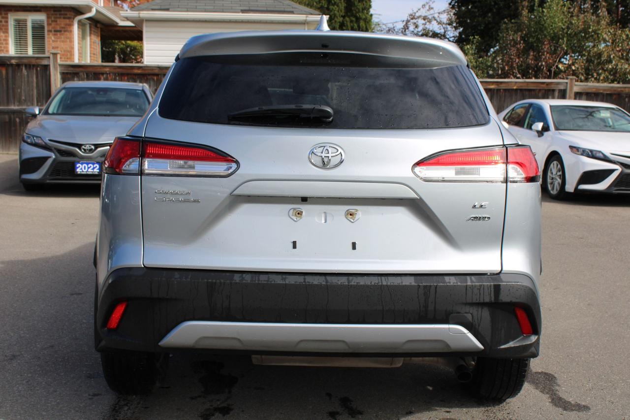 2023 Toyota Corolla Cross LE - Photo #4