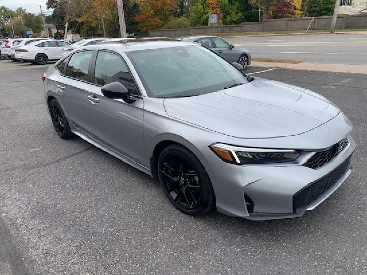 2025 Honda Civic Hybrid SPORT Photo3