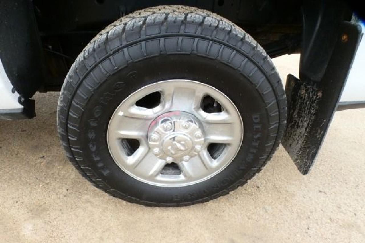 2024 Dodge Ram 3500 Big Horn 4x4 Crew Cab 8' Box DSL w/cloth seats,BUC - Photo #16
