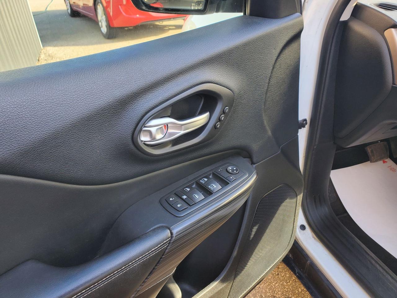 2015 Jeep Cherokee Limited Photo