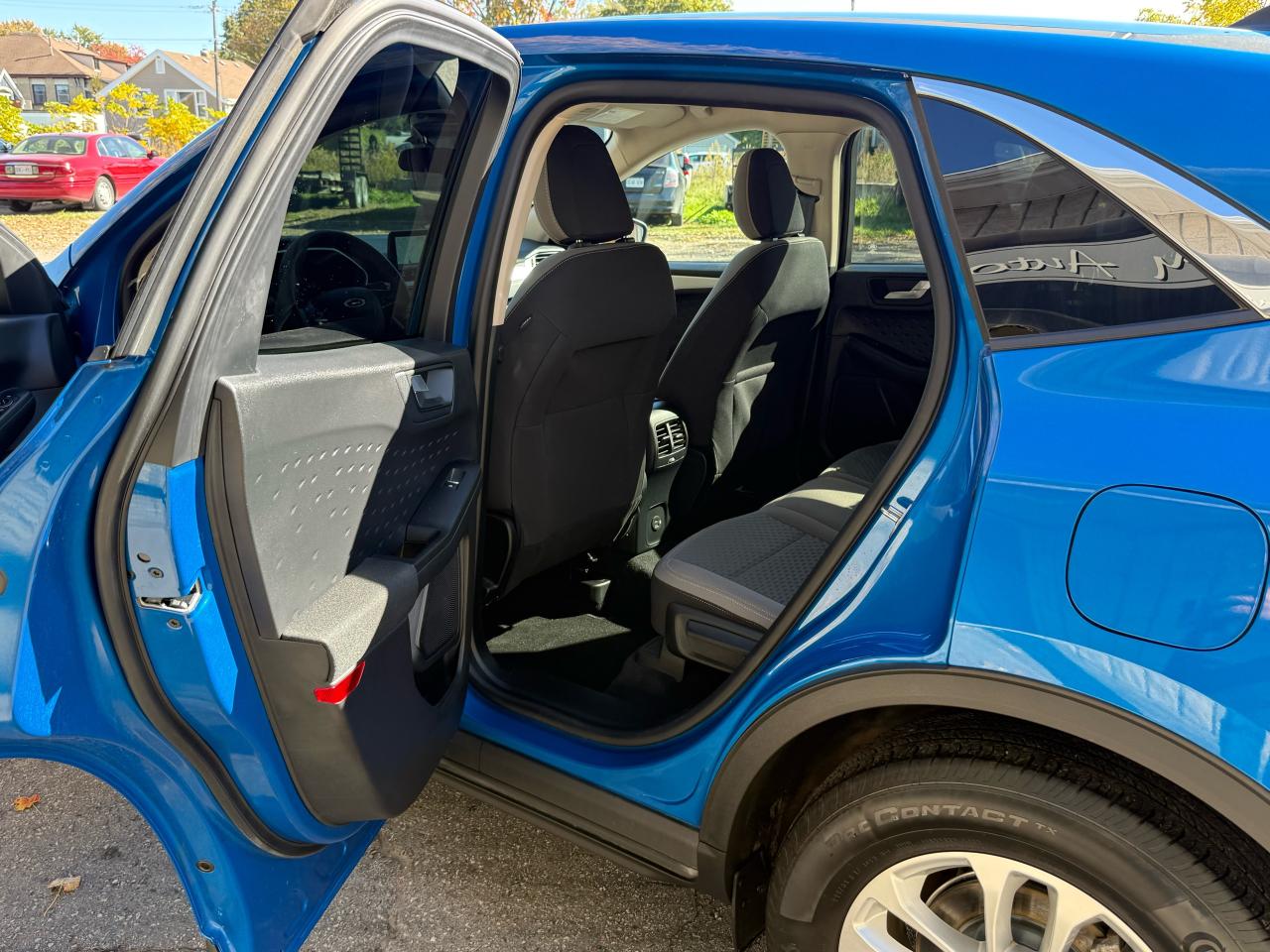 2020 Ford Escape SE - Photo #8