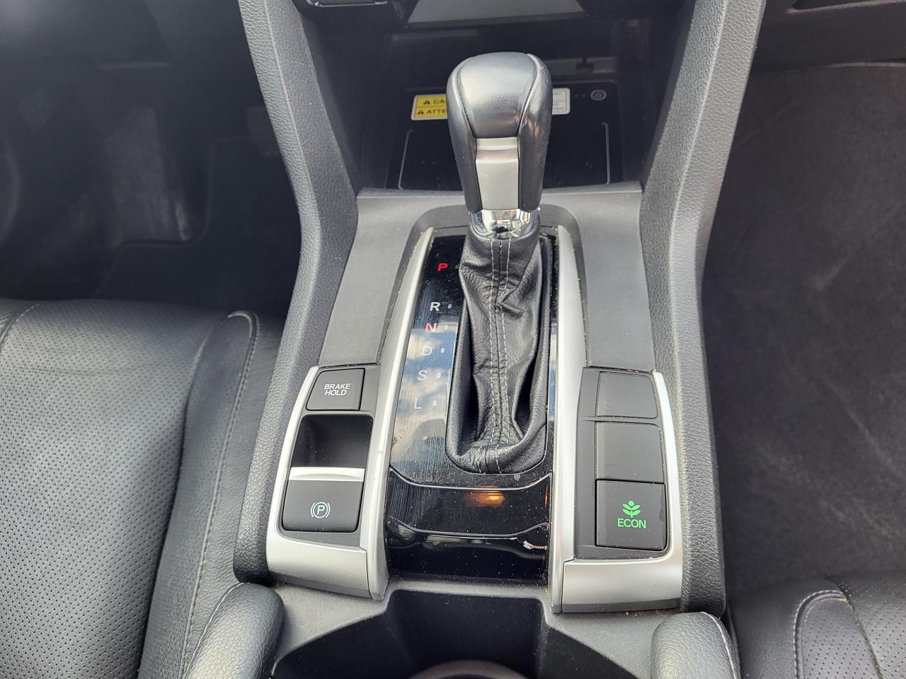 2018 Honda Civic Touring Photo