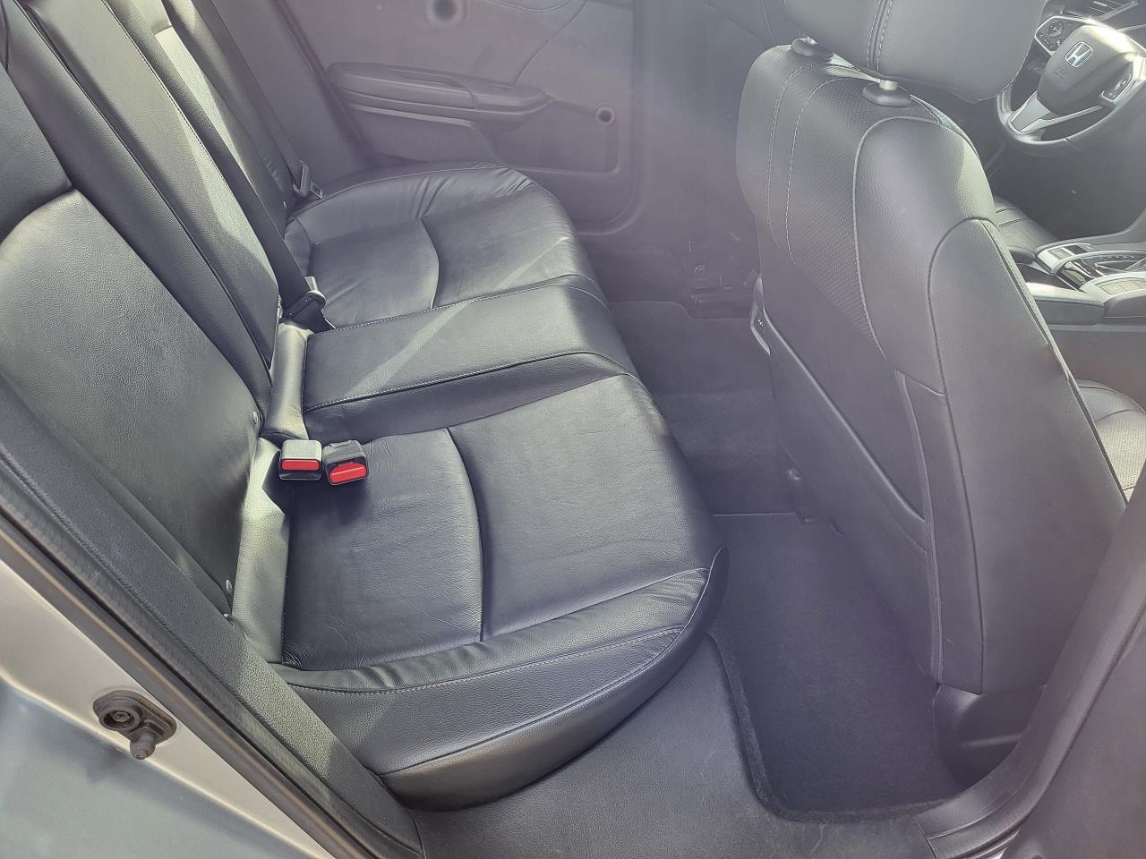 2018 Honda Civic Touring Photo