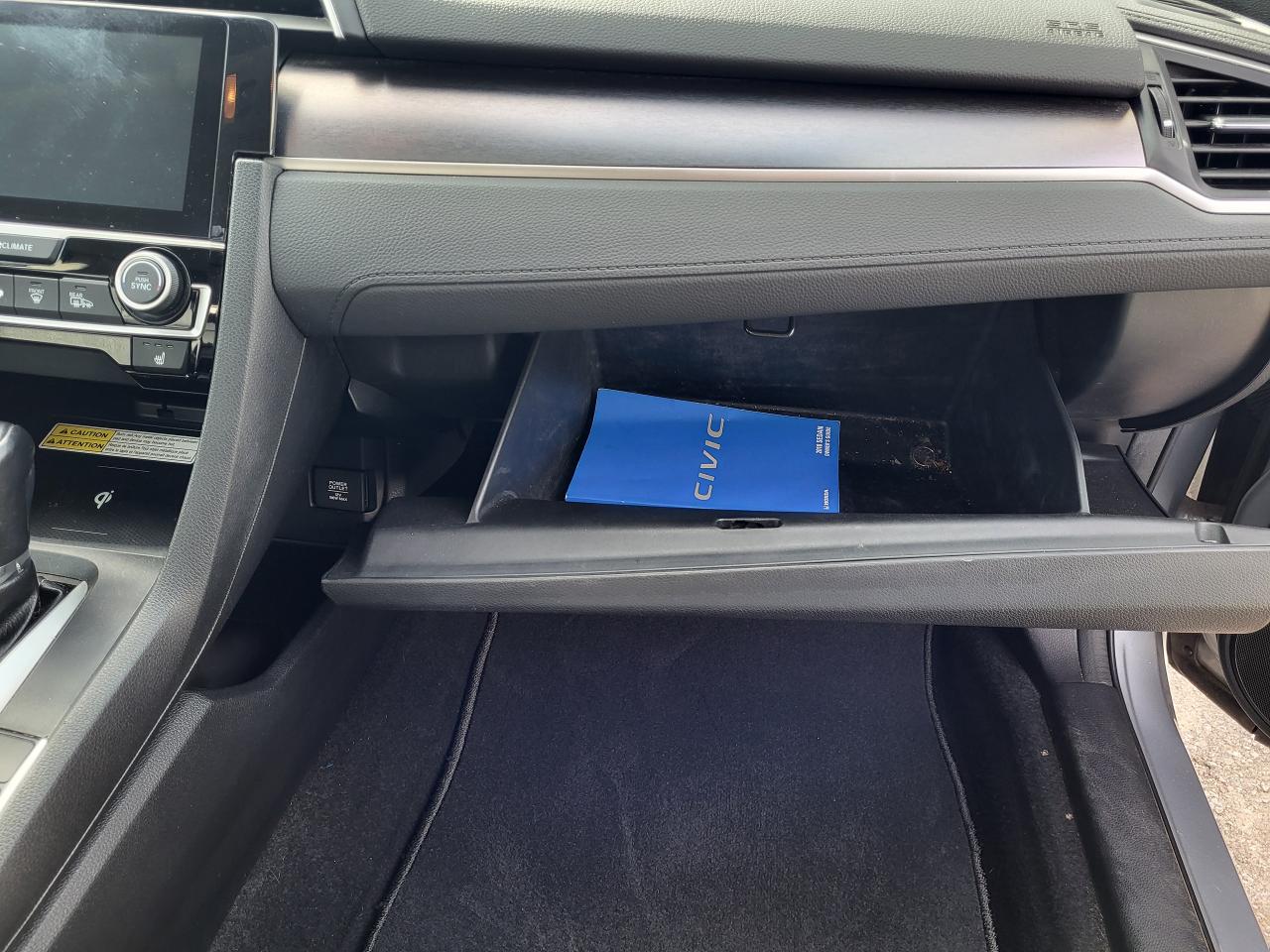 2018 Honda Civic Touring Photo