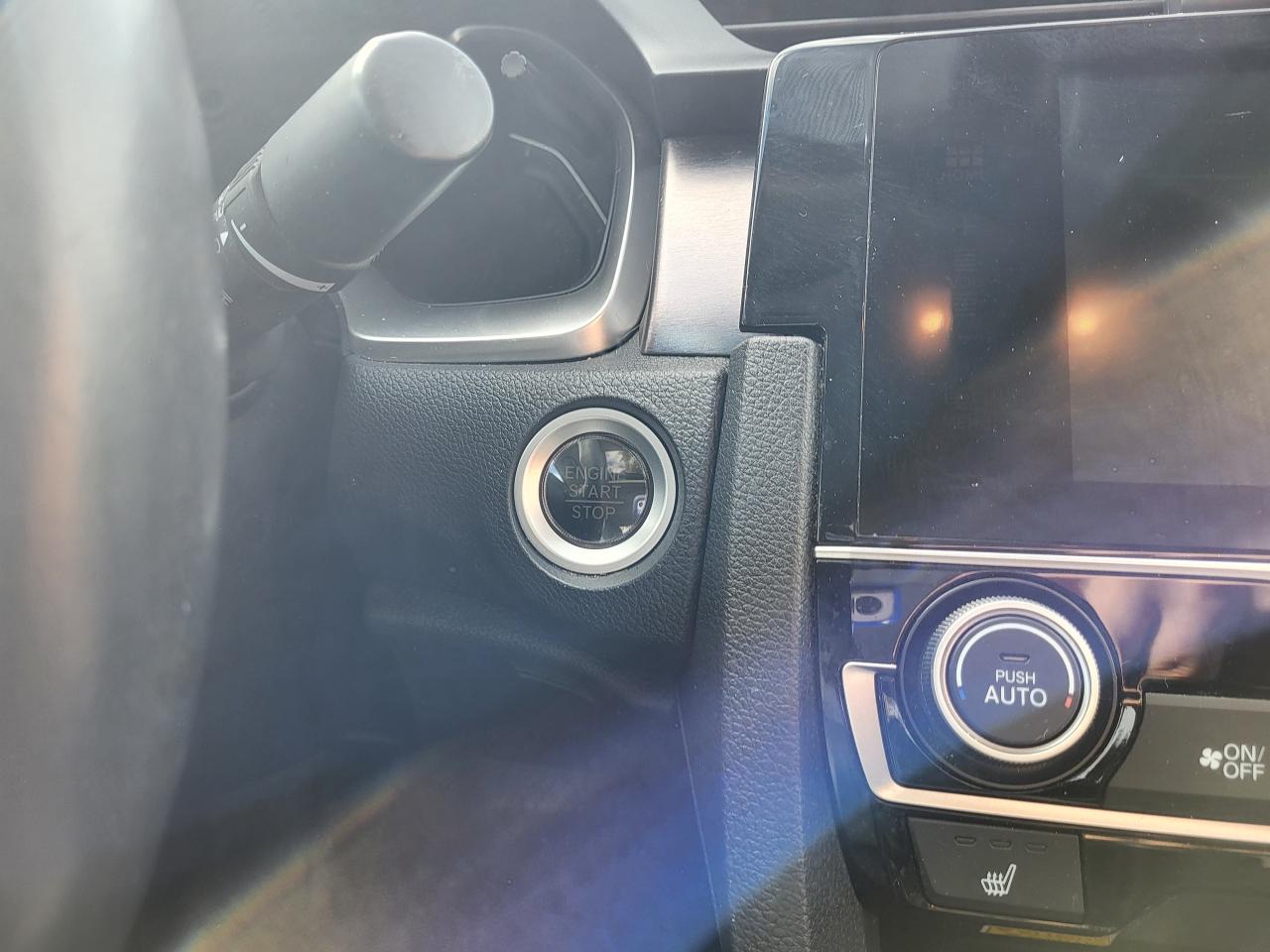 2018 Honda Civic Touring Photo