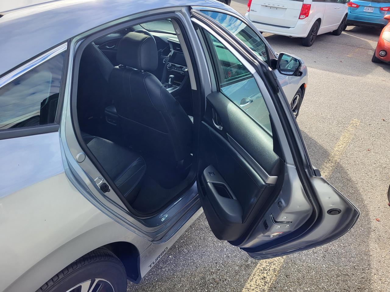 2018 Honda Civic Touring Photo