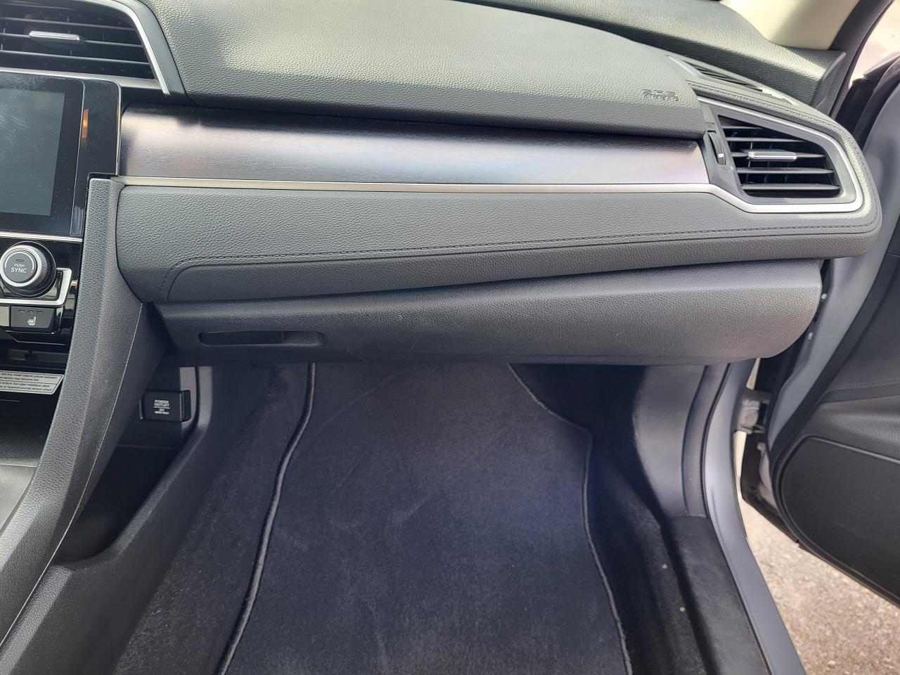 2018 Honda Civic Touring Photo