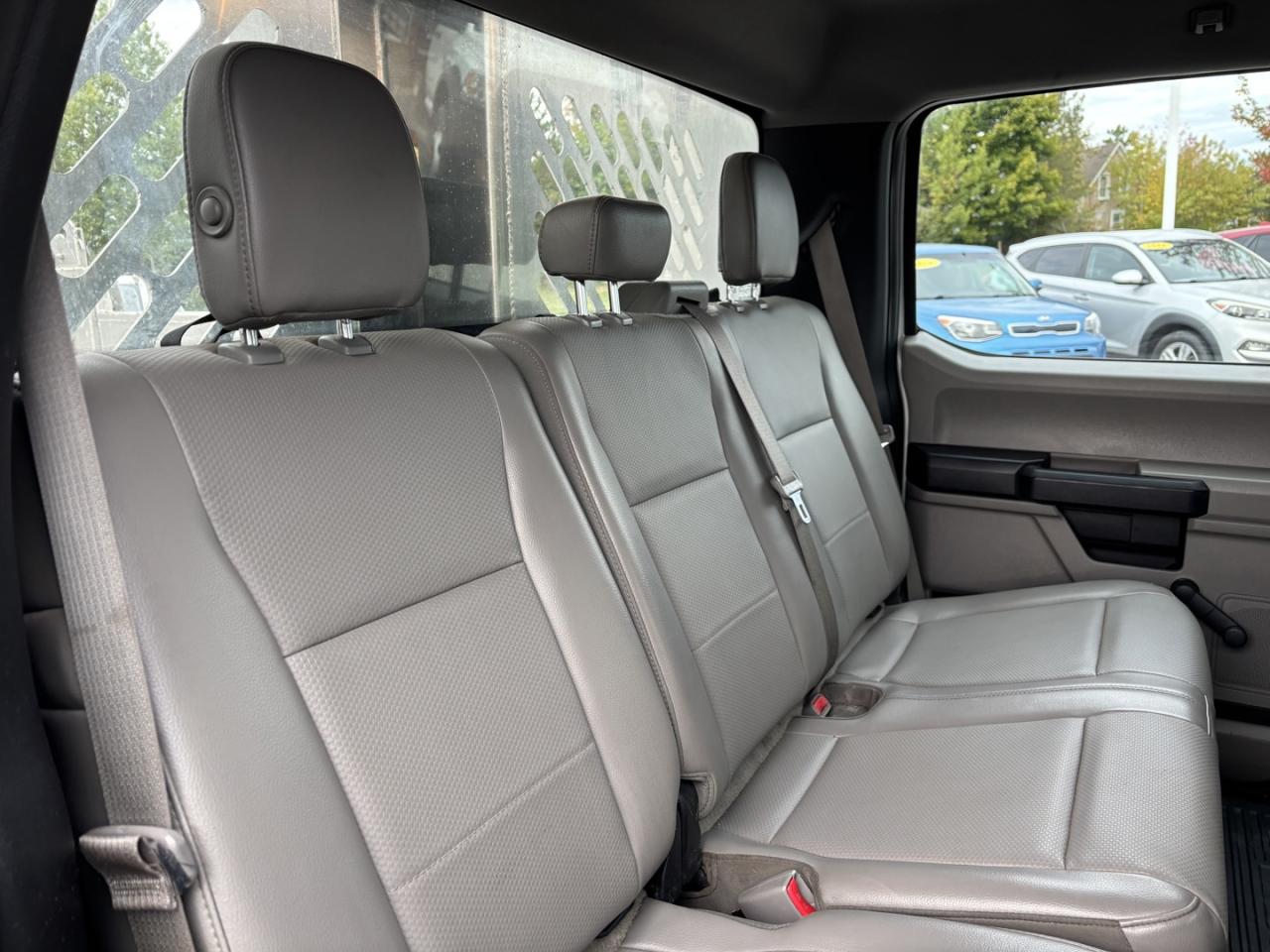 2017 Ford F-350 SD Crew Cab Dumptruck DRW 2WD Photo