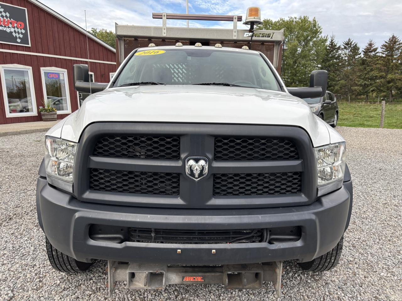 2016 RAM 5500 Tradesman Photo