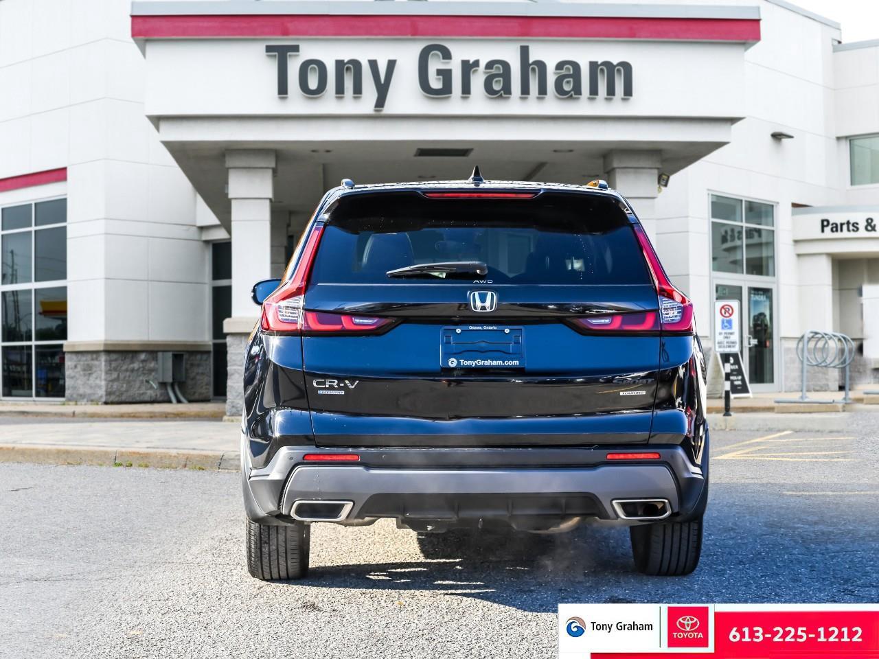 2023 Honda CR-V Hybrid Touring Photo