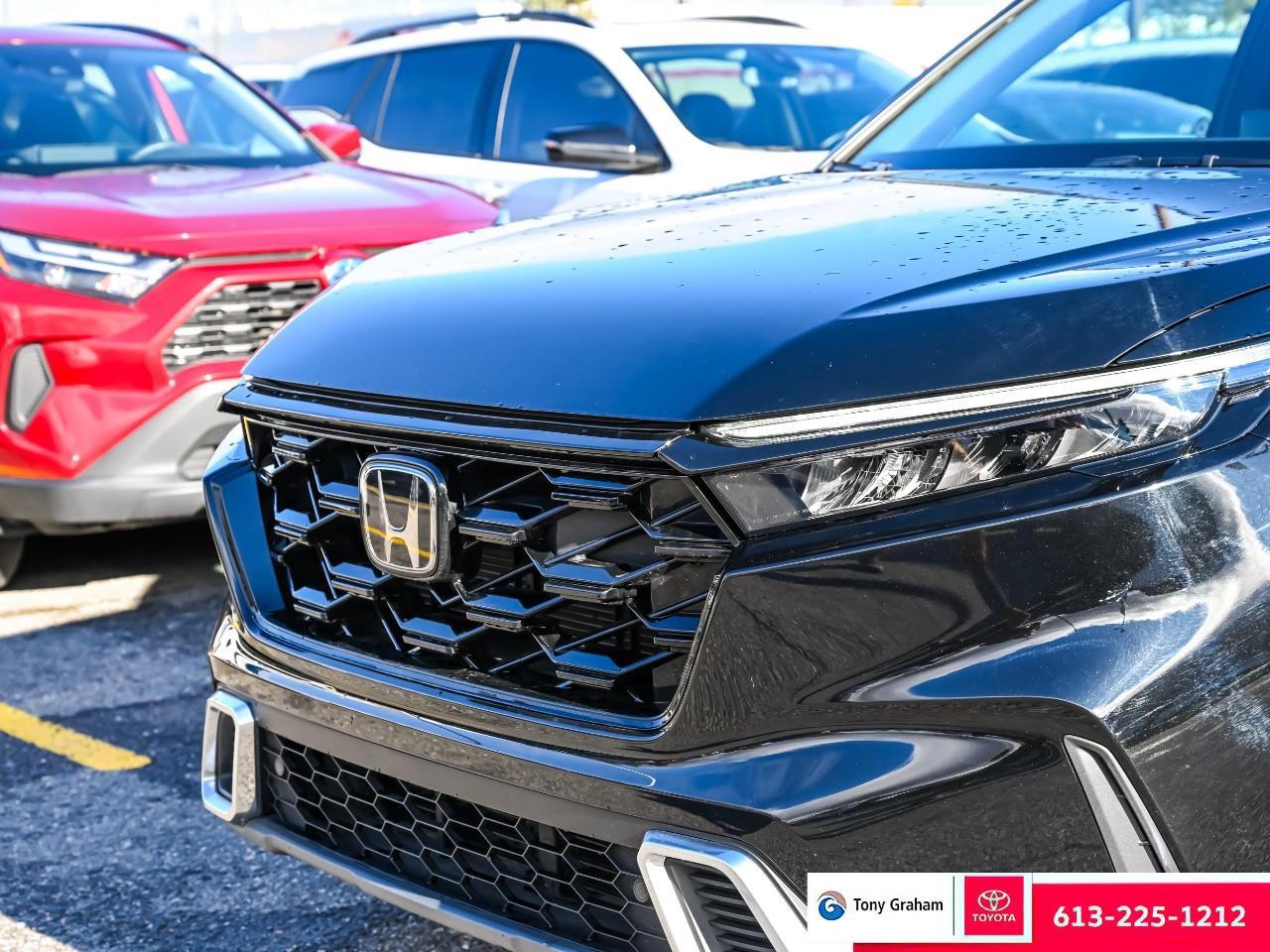 2023 Honda CR-V Hybrid Touring Photo