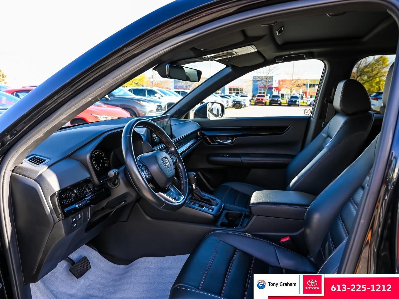 2023 Honda CR-V Hybrid Touring Photo