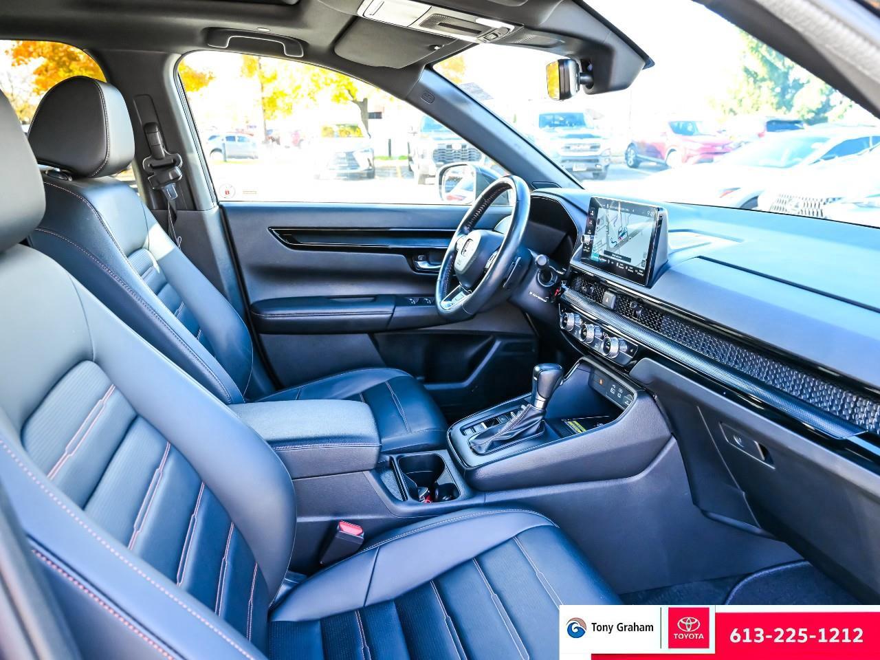 2023 Honda CR-V Hybrid Touring Photo