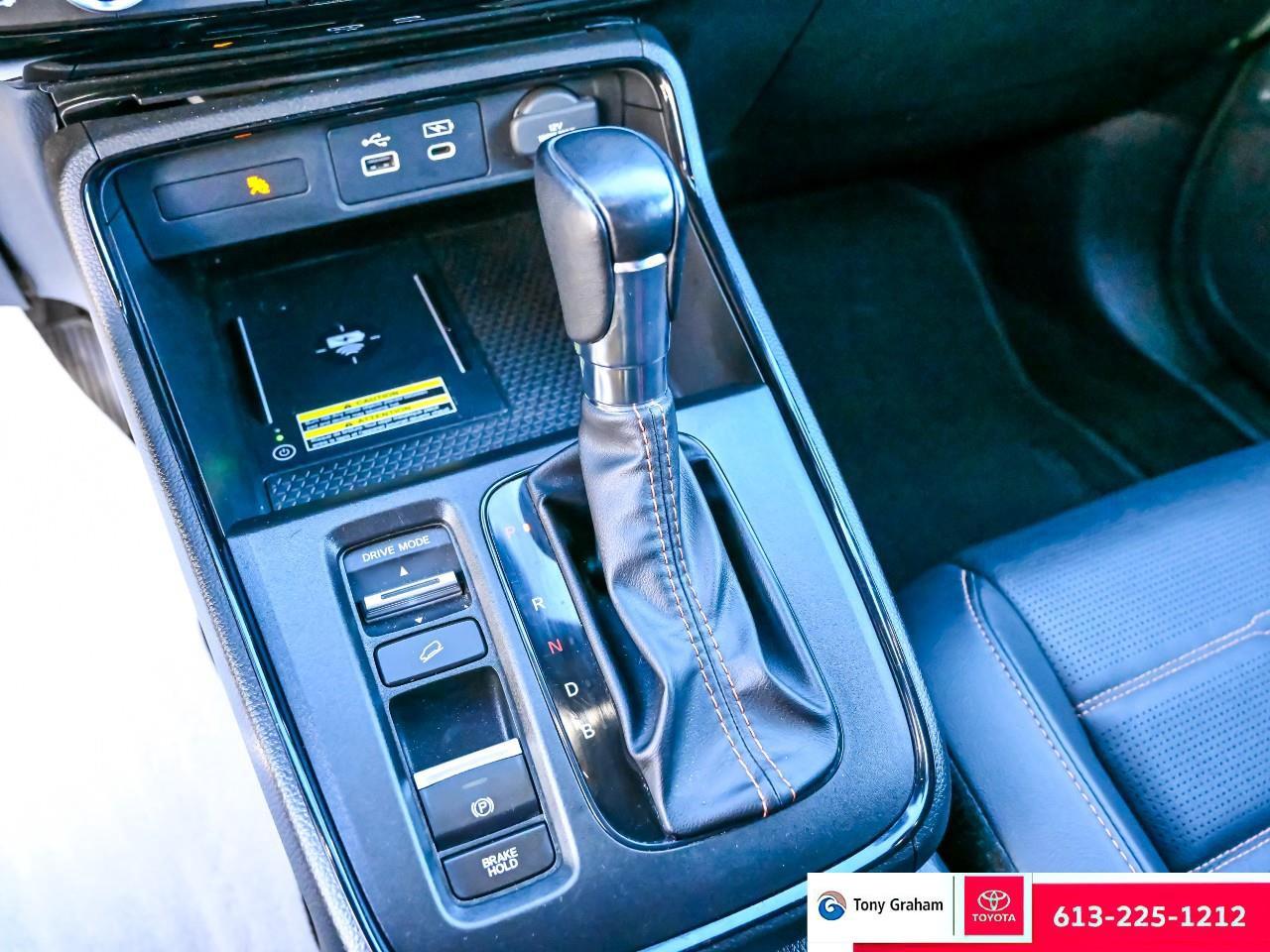 2023 Honda CR-V Hybrid Touring Photo