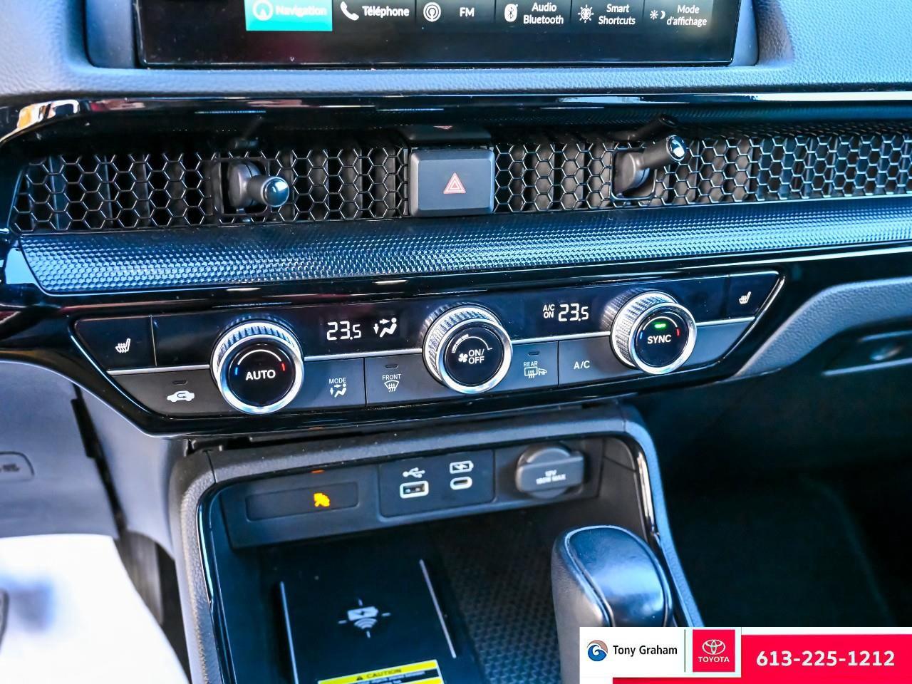 2023 Honda CR-V Hybrid Touring Photo