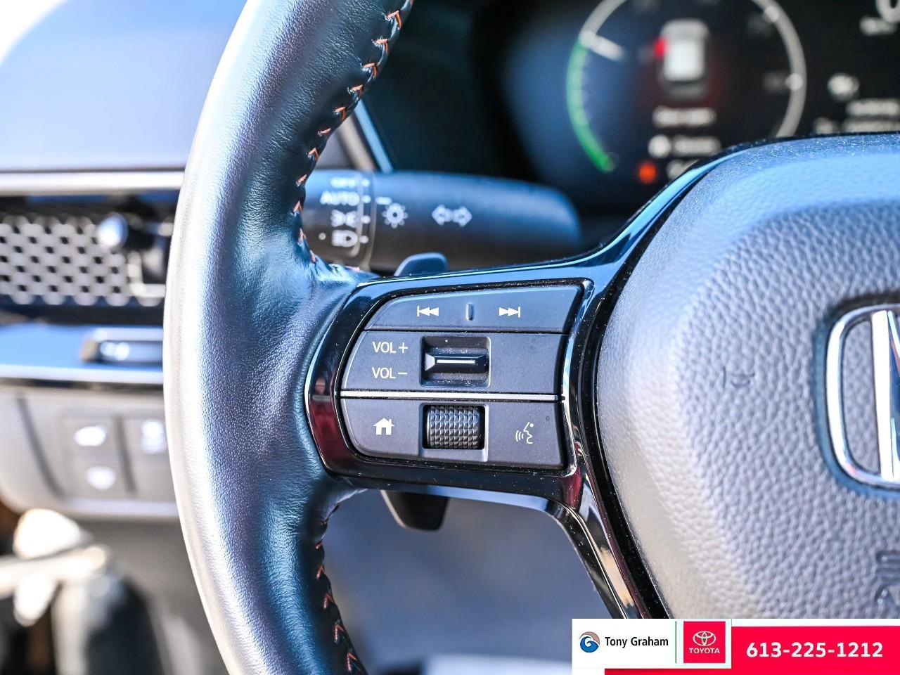 2023 Honda CR-V Hybrid Touring Photo