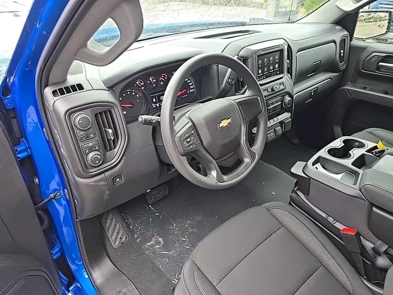 2026 Chevrolet Silverado 1500 Custom Photo3