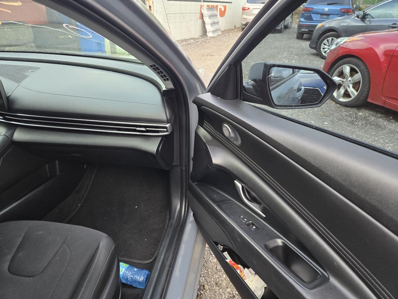 2022 Hyundai Elantra Preferred - Photo #14