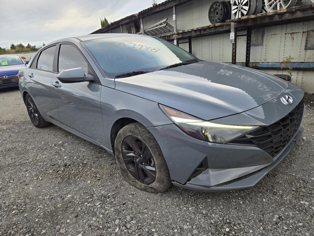 2022 Hyundai Elantra Preferred - Photo #3