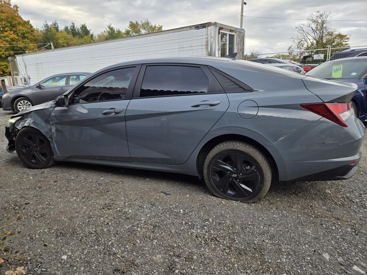 2022 Hyundai Elantra Preferred - Photo #8