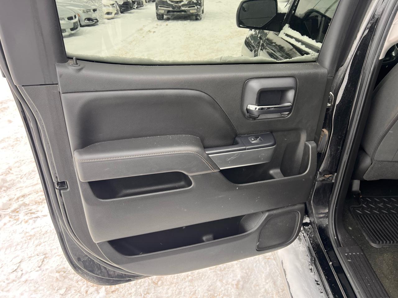 2017 Chevrolet Silverado 1500 LT Photo