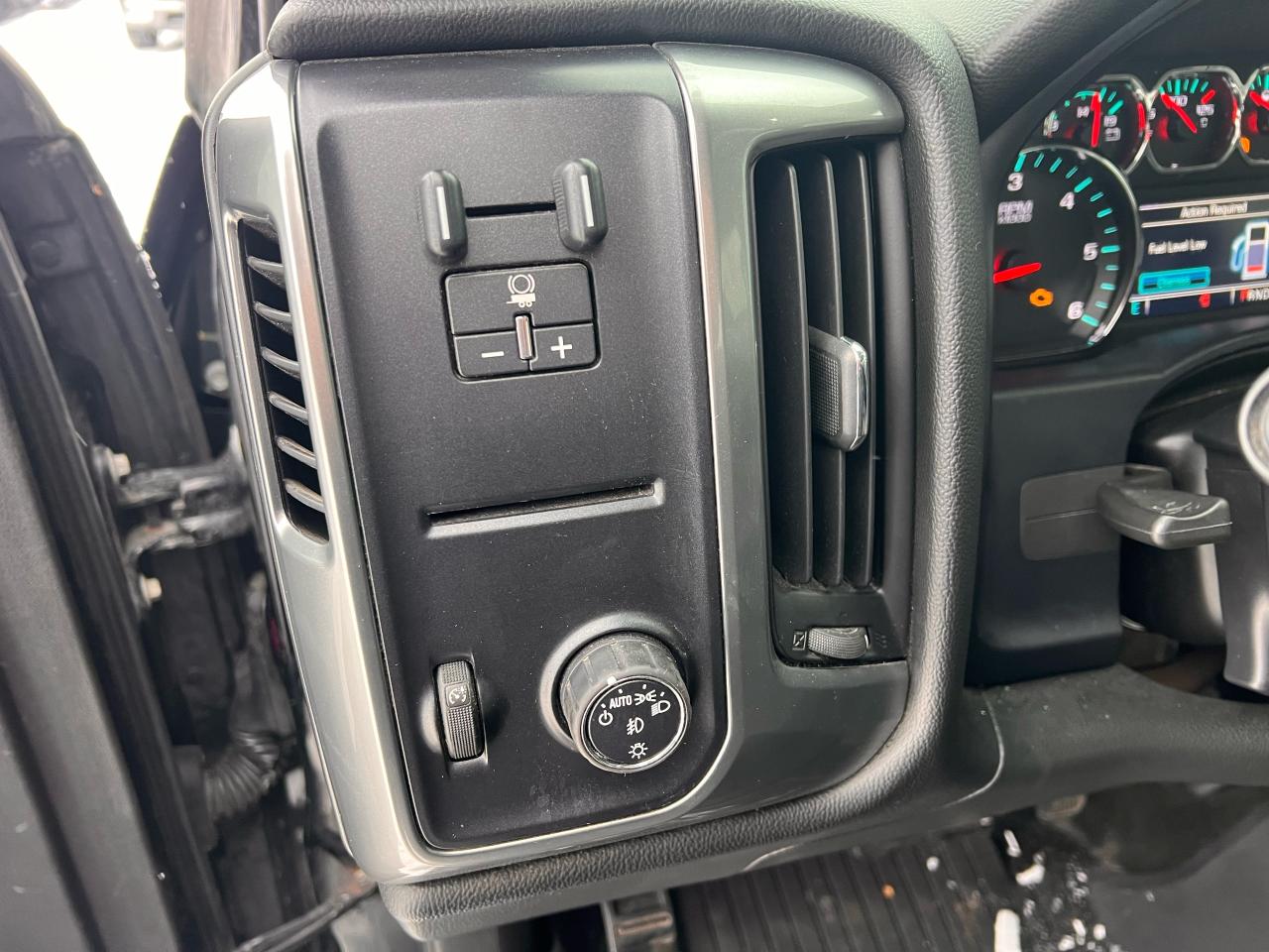 2017 Chevrolet Silverado 1500 LT Photo