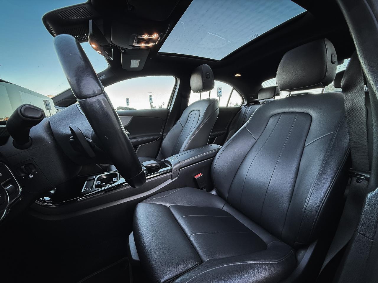 2022 Mercedes-Benz A-Class A 220 4MATIC Sedan | NO ACCIDENT | CLEAN CARFAX | - Photo #8