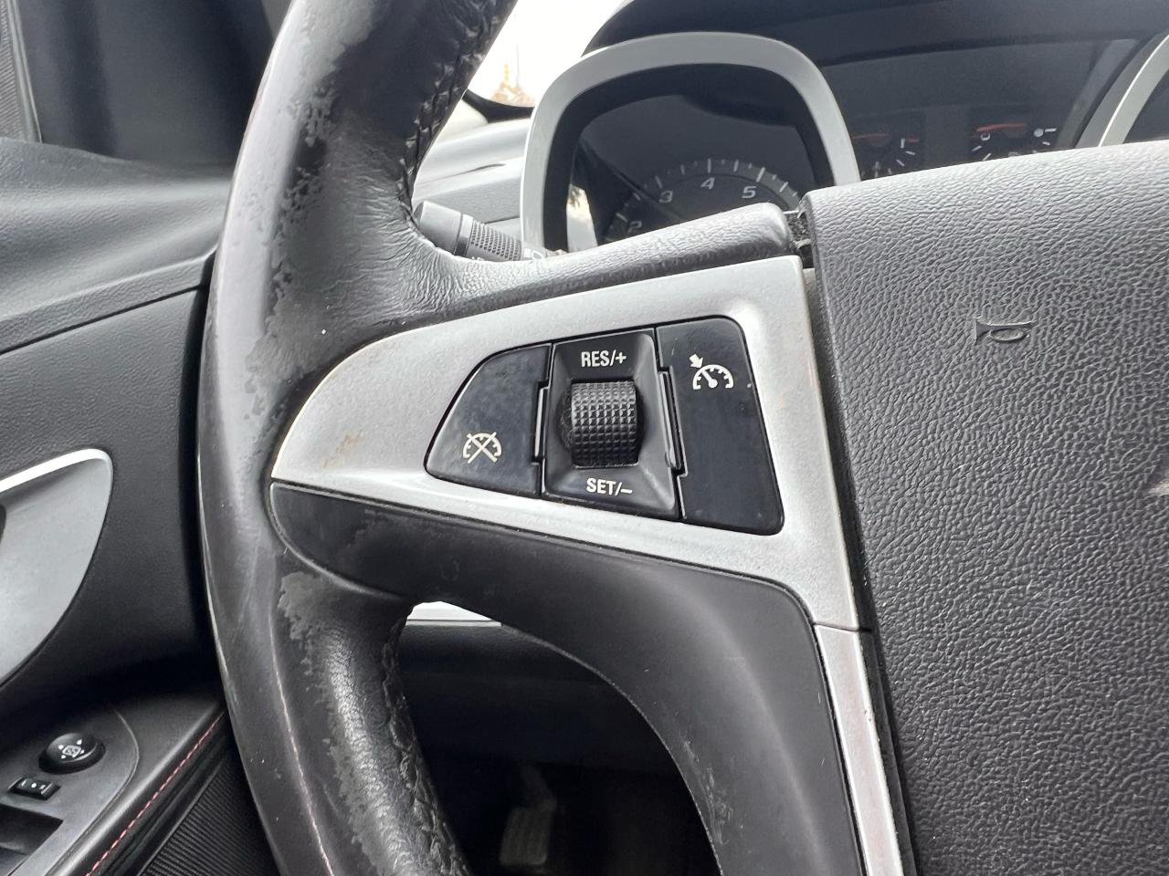 2011 Chevrolet Equinox 1LT Photo20