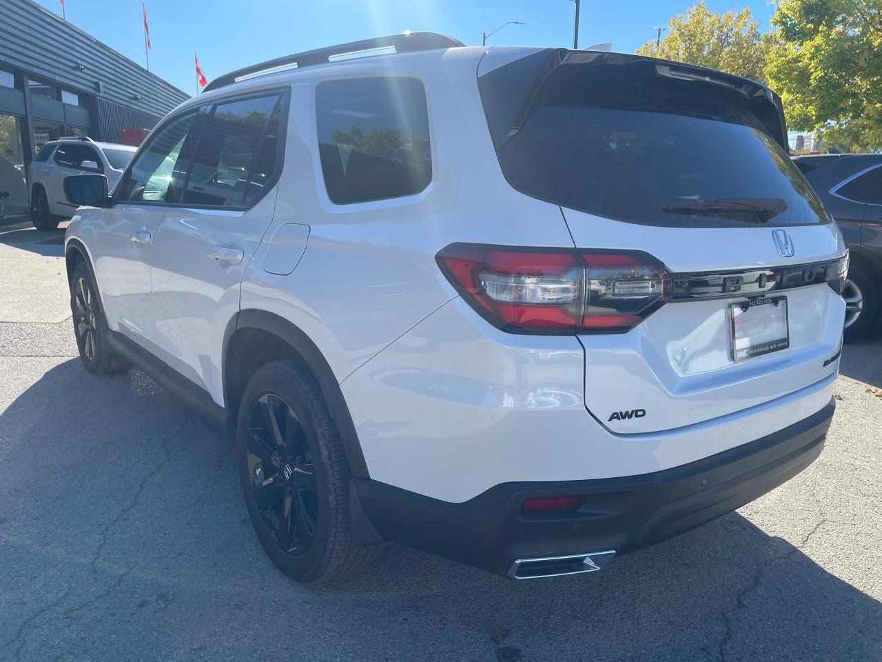 2024 Honda Pilot Black Edition Photo2