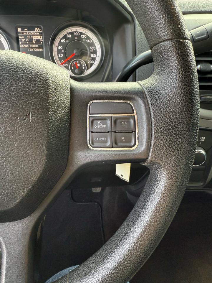 2014 RAM 1500 ST CREWCAB 5.7L HEMI Photo18