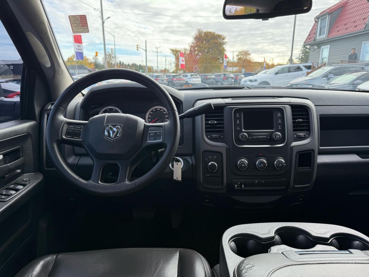 2014 RAM 1500 ST CREWCAB 5.7L HEMI Photo9