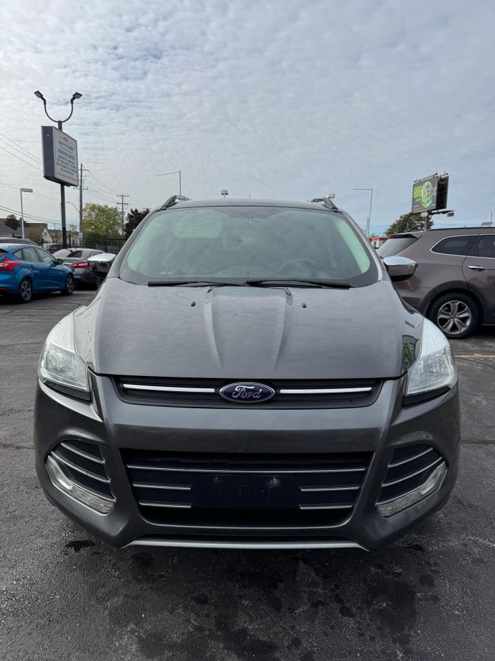 2016 Ford Escape SE FWD | CERTIFIED | NO ACCIDENTS - Photo #2