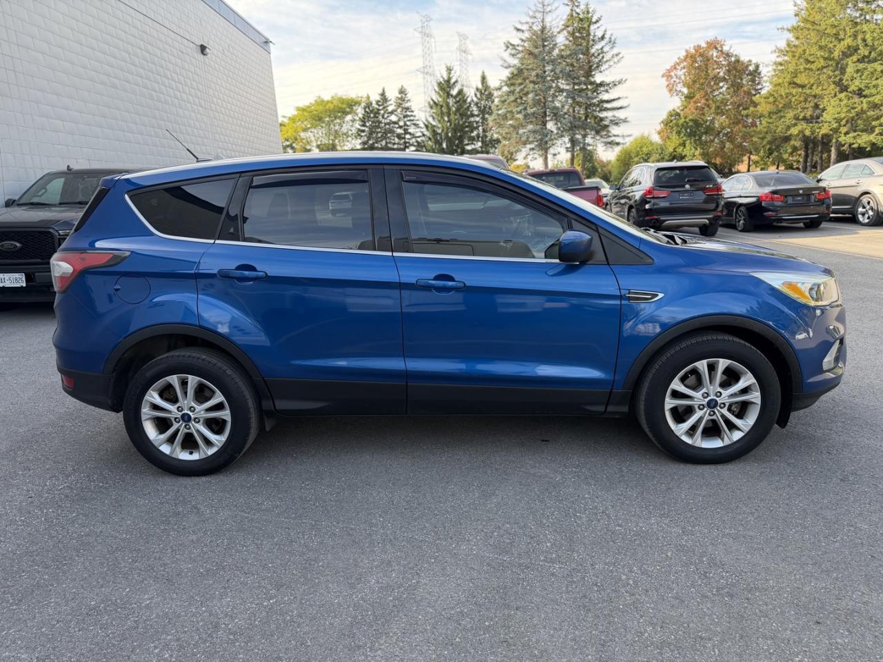 2017 Ford Escape SE FWD - Photo #4